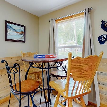 Bear Caves At Black Bear Cottages Sevierville Bagian luar foto
