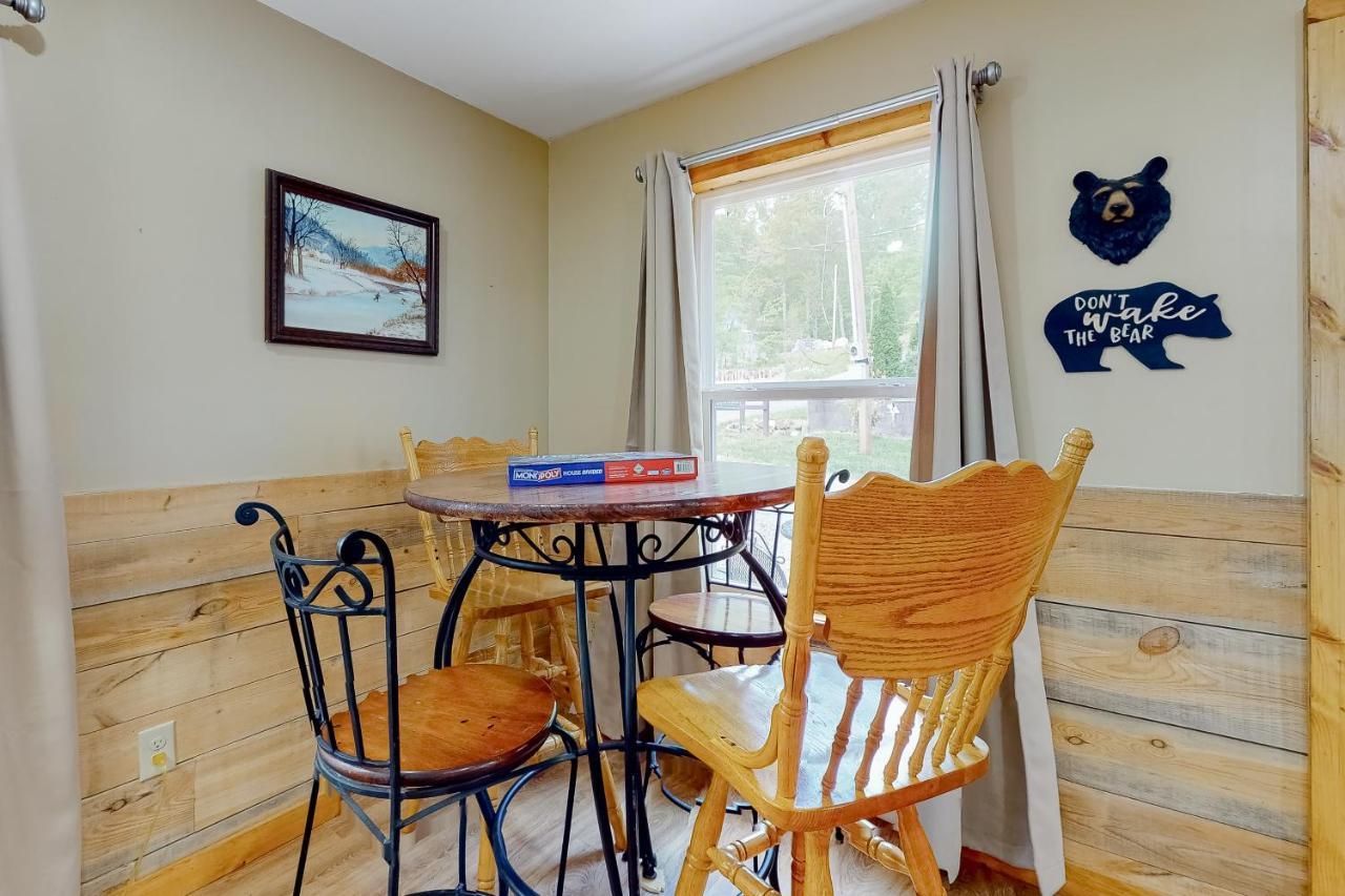 Bear Caves At Black Bear Cottages Sevierville Bagian luar foto